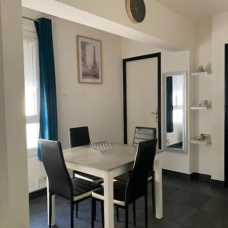 Le Sirus Centre Port Résidence Richelieu *