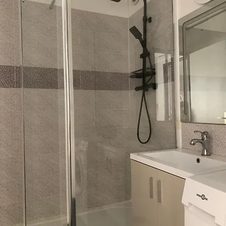 Appartement Le Sirus Climatise Pour 4 Pers Centre Port Richelieu