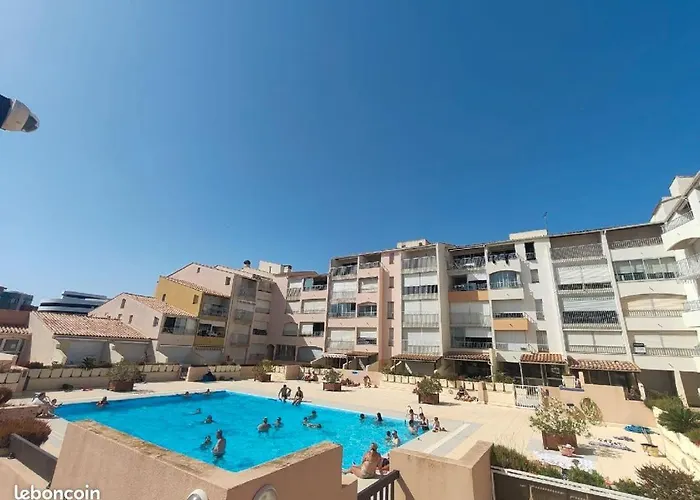 Le Sirus Centre Port Résidence Richelieu * Agde